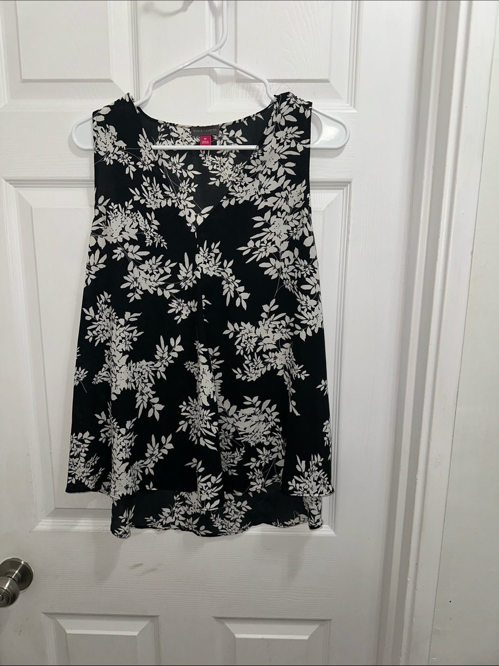 Vince Camuto Black & White Floral High-Low Sleeveless Dress